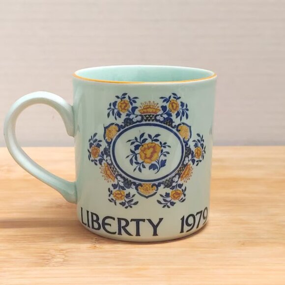 Liberty of London Collectible Mug 1979 - Picture 4 of 4
